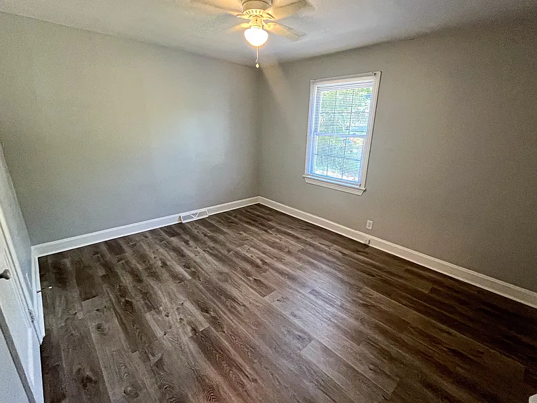 2905 Trent St — Photo 11