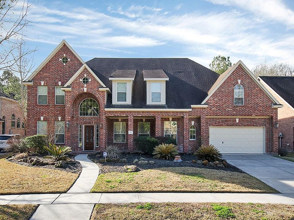 1st image of 15411 Stable Oak Dr