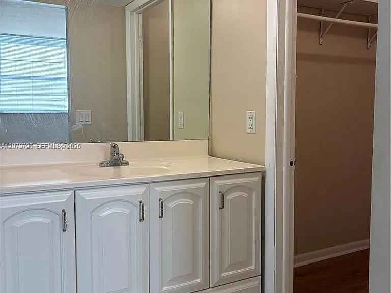 10865 SW 112th Ave #313 — Photo 5