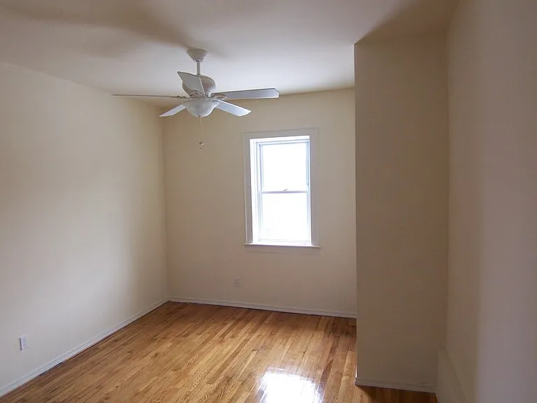 66 Park Ave #4 — Photo 5