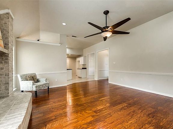 4th image of 7700 Sagebrush Ct S