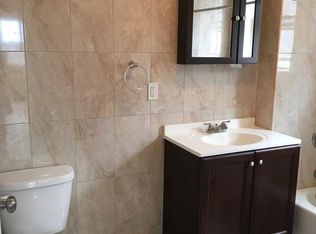 15607 Sanford Ave APT 3C, Flushing, NY 11355