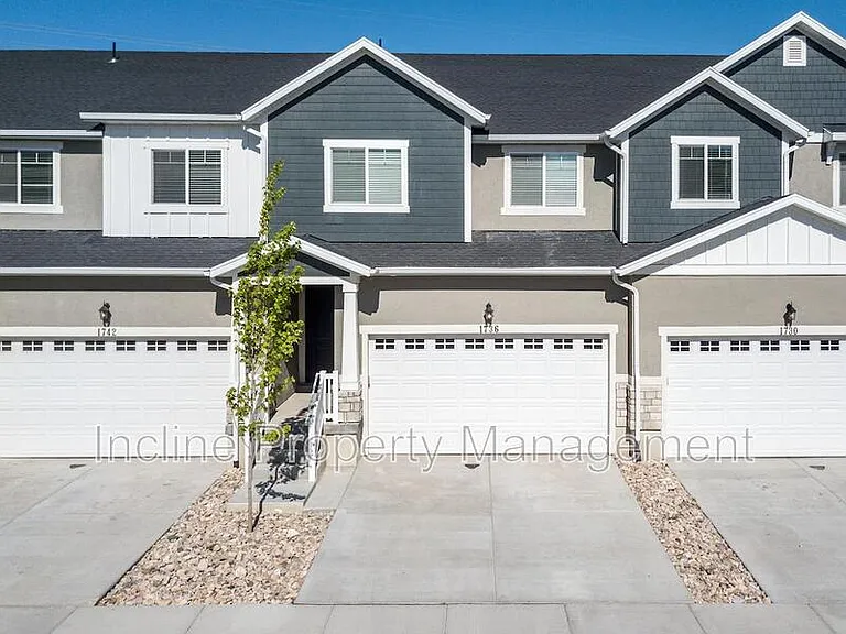 4863 W Spire Way — Photo 1