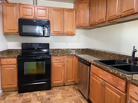3rd image of 607 Beelard Dr