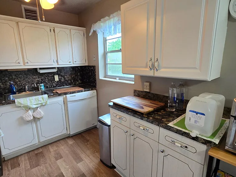 357 Markham Ct #357-P — Photo 4