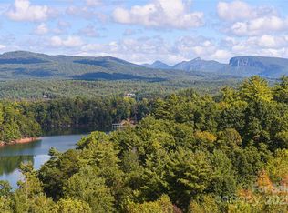 90 High Lake Dr, Nebo, NC 28761