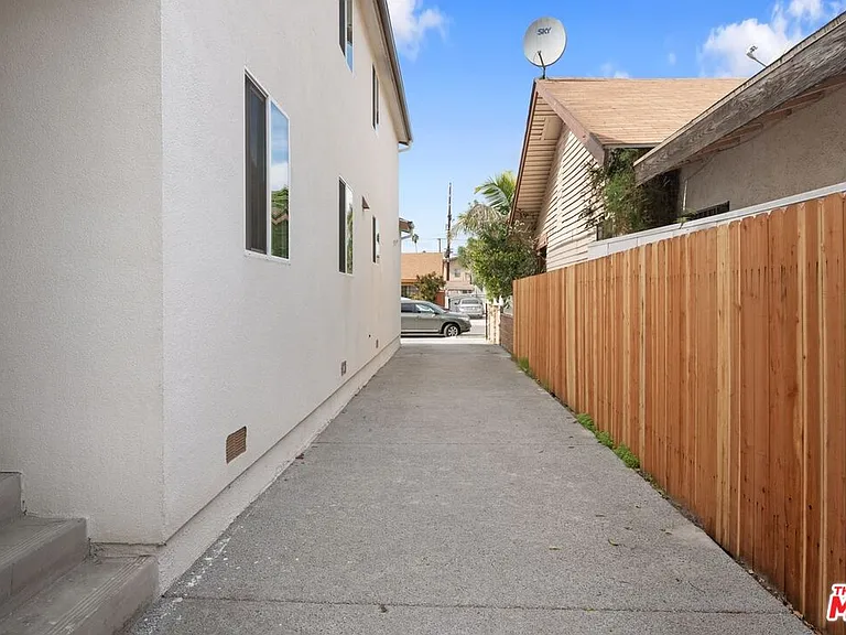 5912 S Flower St — Photo 55