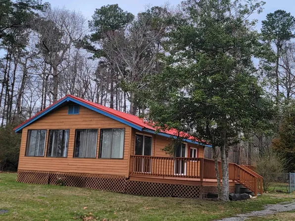 147 Pine St #62-F, Hertford, NC 27944