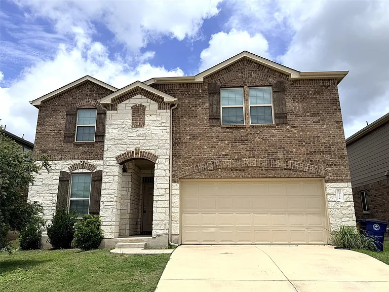 11704 Monterosso Dr — Photo 1