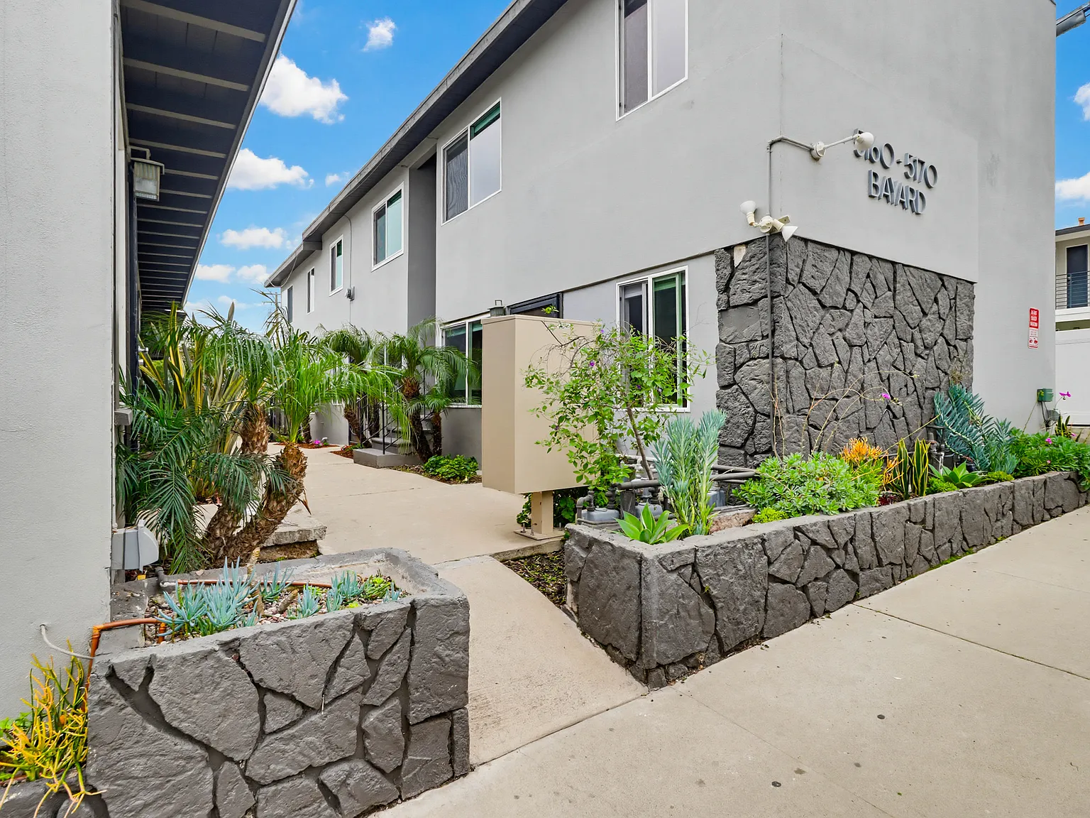 Studio, $1,995 — Photo 2