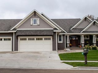 1538 Century Valley Rd NE, Rochester, MN 55906