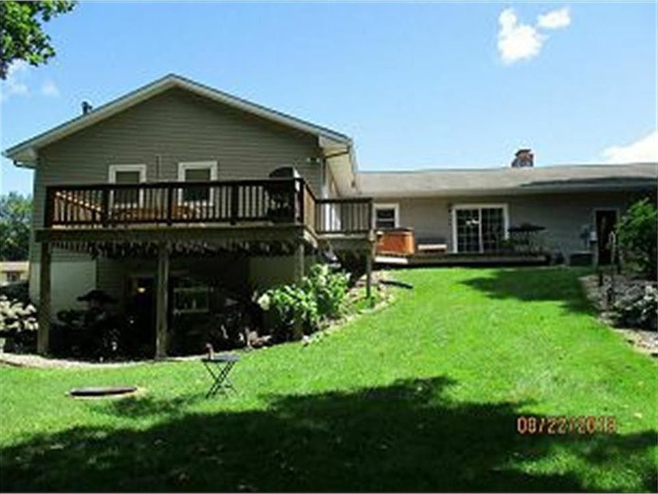 1st image of 207 Mapleridge Dr