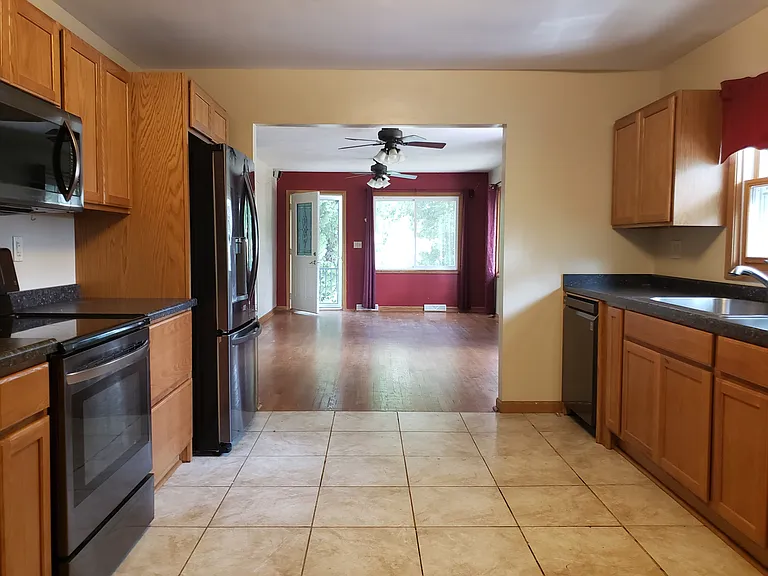 2267 S Syene Rd — Photo 5