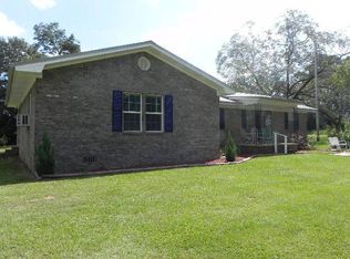 100 Dunn Ln, Gainestown, AL 36540