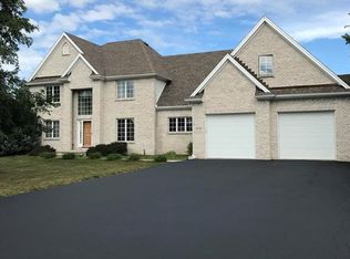 9628 Sheffield Rd, Perrysburg, OH 43551