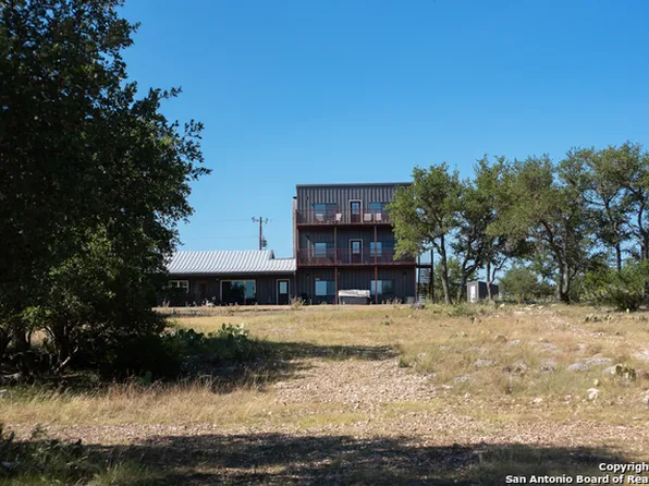 3543 County Road 300, Rocksprings, TX 78880