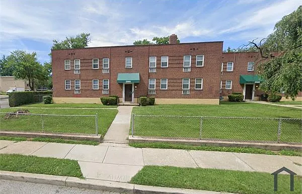 3908 Penhurst Ave