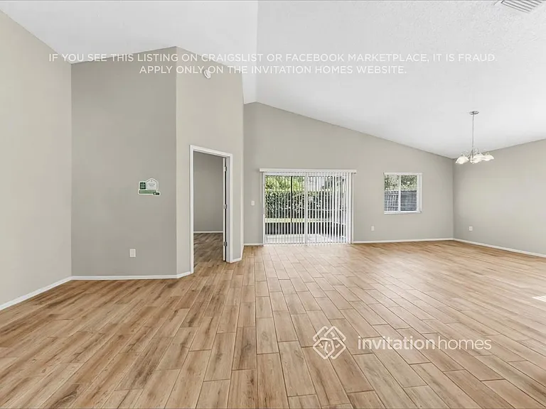 1517 Chepacket St — Photo 6