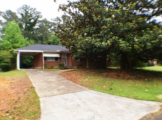 2478 Wood Valley Dr, East Pt, GA