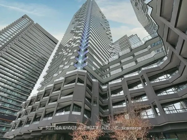 120 Broadway Ave #2204, Toronto, ON M4P 1V8