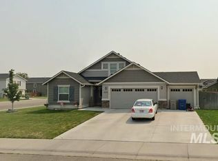 605 SW Panner St, Mountain Home, ID 83647