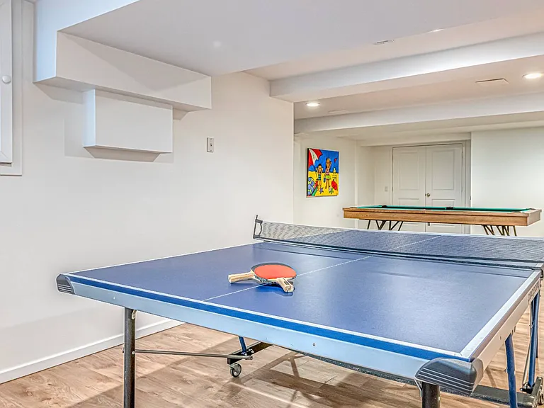 34 Elizabeth Ln — Photo 24