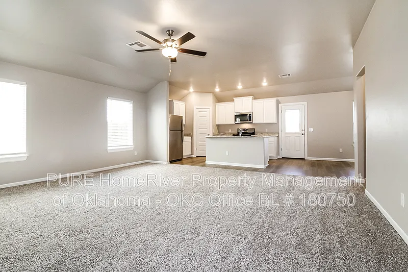 4 bed, 2.0 bath, 1802 sqft, $1,845 — Photo 4