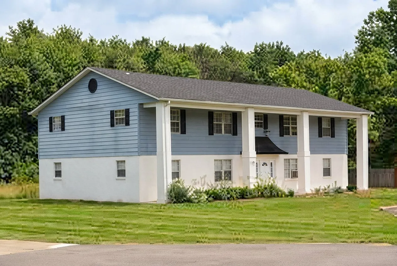 Newly renovated apartments — Photo 1