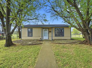 600 E South St, Whitesboro, TX 76273