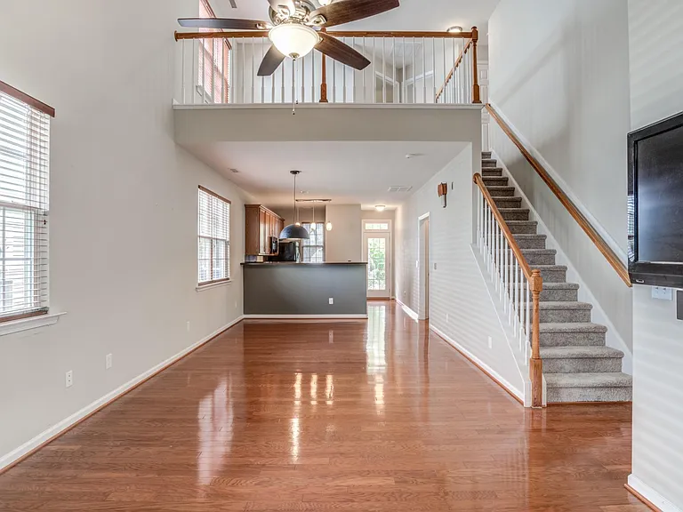 8221 Belneath Ct — Photo 4