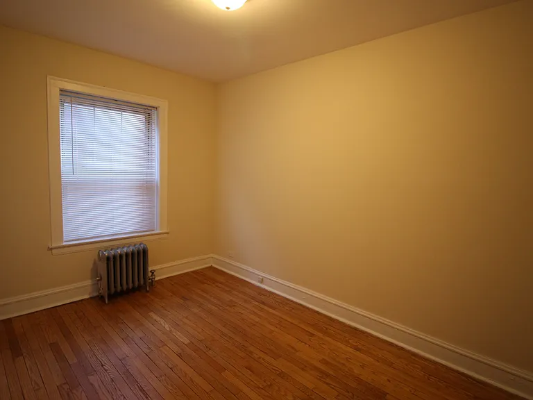 2318 W Granville Ave #1 — Photo 6