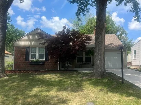 8018 Belleview Ave, Kansas City, MO 64114
