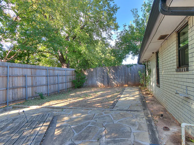 6313 Avalon Ln — Photo 50