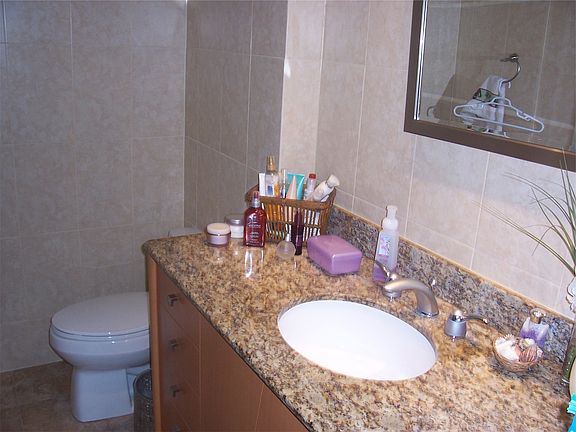 4th image of 2751 S Ocean Dr #S1202