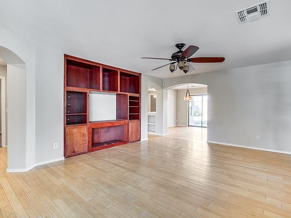 3rd image of 10864 E Catalina Ave