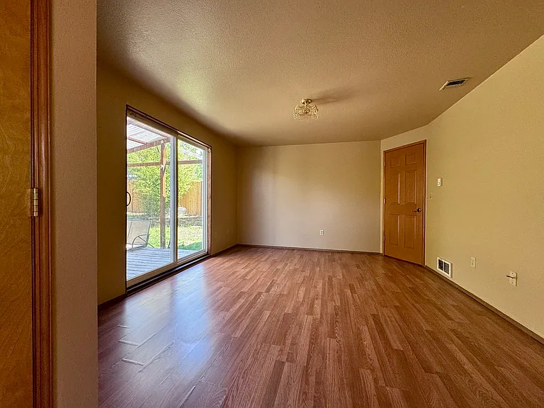 9323 S M St — Photo 13