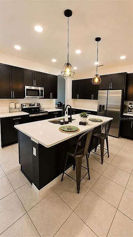Building Photo - 6540 Great Bear Dr