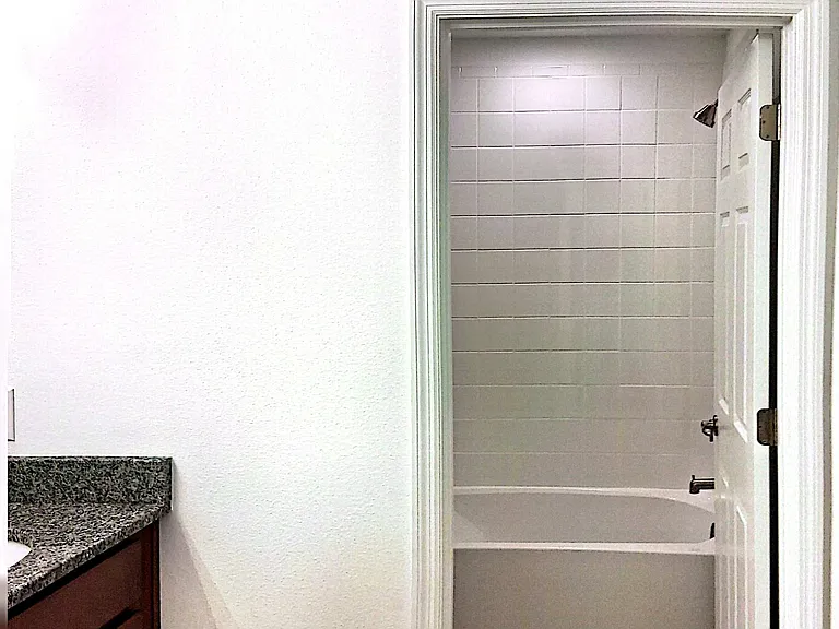 772 Fairfields St — Photo 3