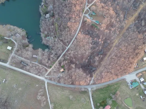 18 Diane Cir, Crossville, TN 38572