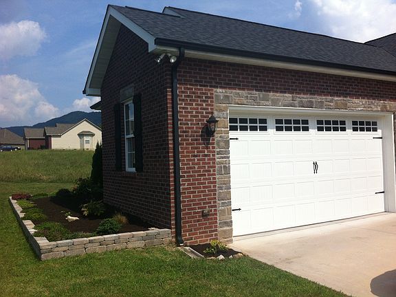 3rd image of 5345 Golden Eagle Ln