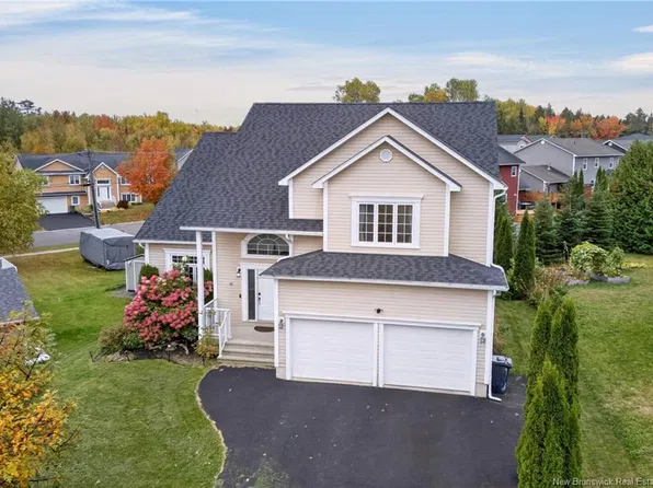 15 Harland Ct, Fredericton, NB E3B 0E3