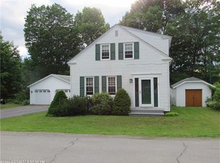 56 Pleasant St, Dexter, ME 04930