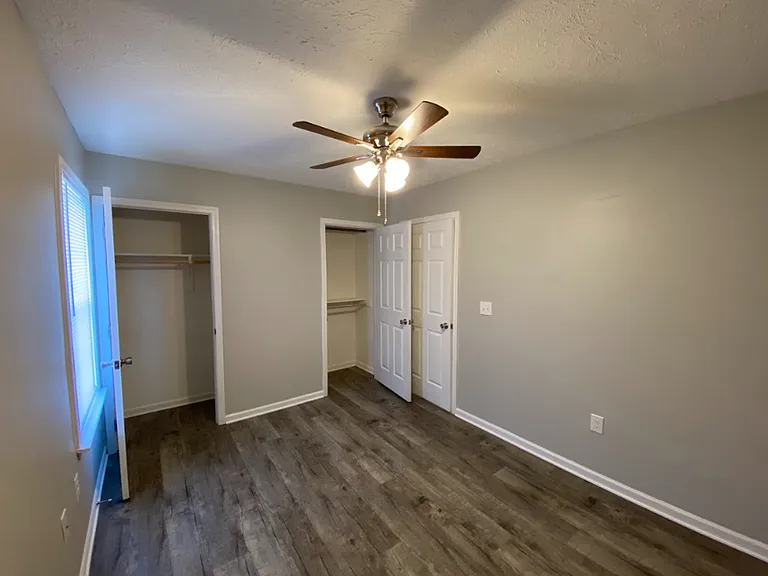 Valley View Townhomes — Photo 16