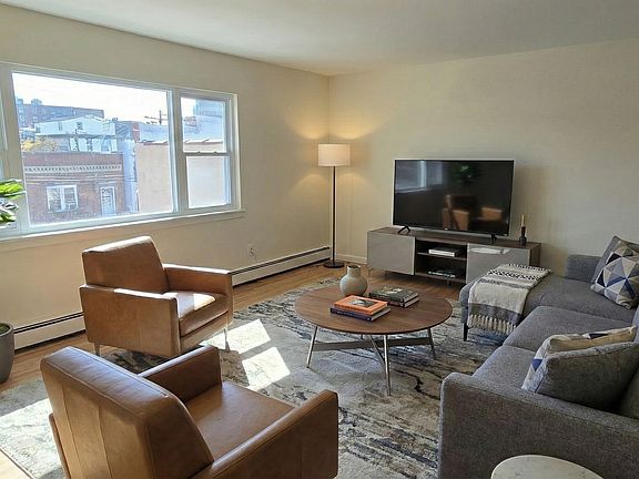 5th image of 6205 Park Ave #3