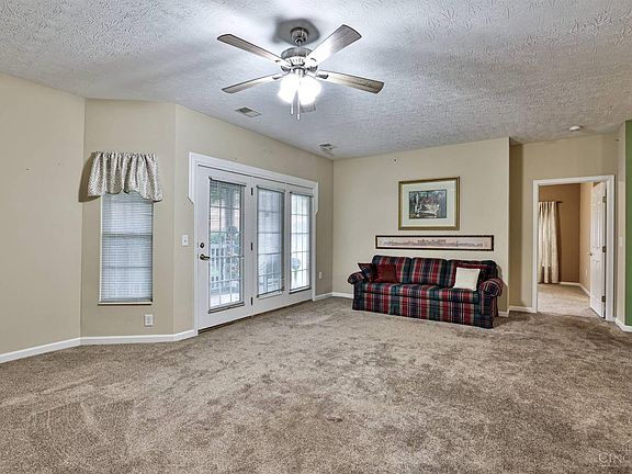 4th image of 5461 Michelles Oak Ct APT A