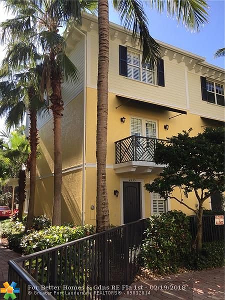 1st image of 2255 NE 9th Ave #2255