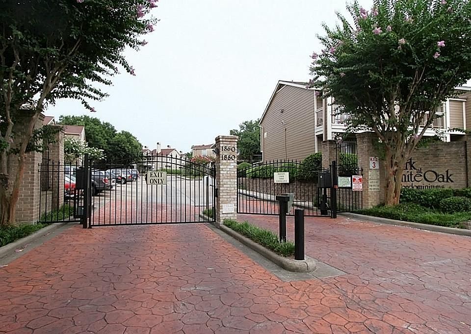 gated entry and exit