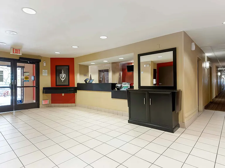 Lobby and Guest Check-in