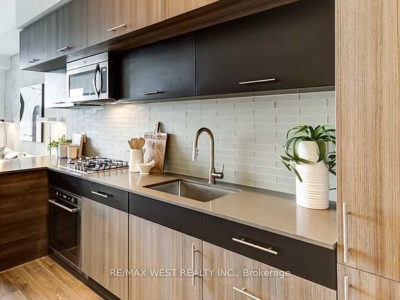 2nd image of 205 Manning Ave #413