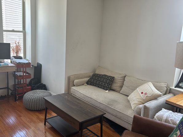 1704 E Passyunk Ave #2